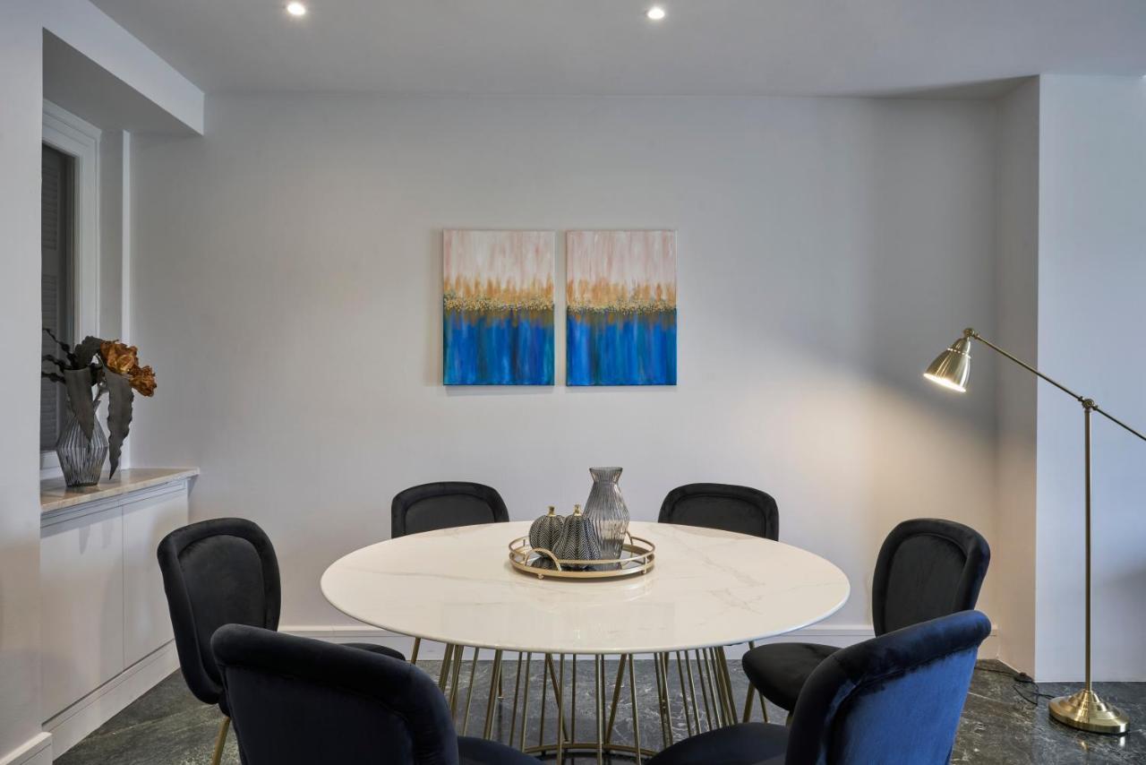 Chic N Bright 3Bd Apt With Hilton View アテネ エクステリア 写真